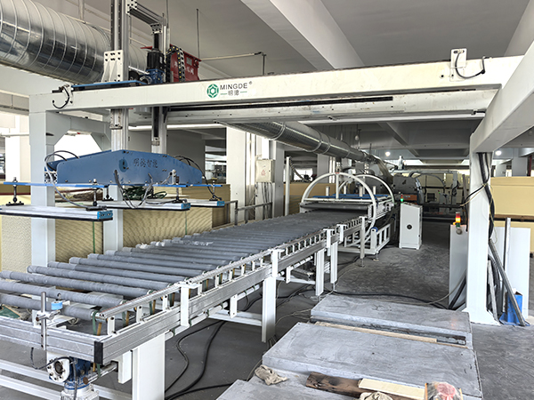 Zhejiang QianDuoMu Intelligent Decoration Co., Ltd.